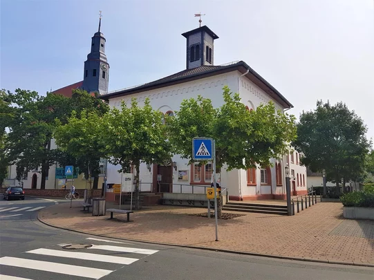 Frontansicht des alten Rathaus Crumstadt